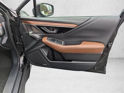 Used 2022 Subaru Outback Touring w/ Popular Package #2 image 24