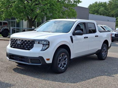 New 2026 Ford Maverick XLT AWD/4WD image 3