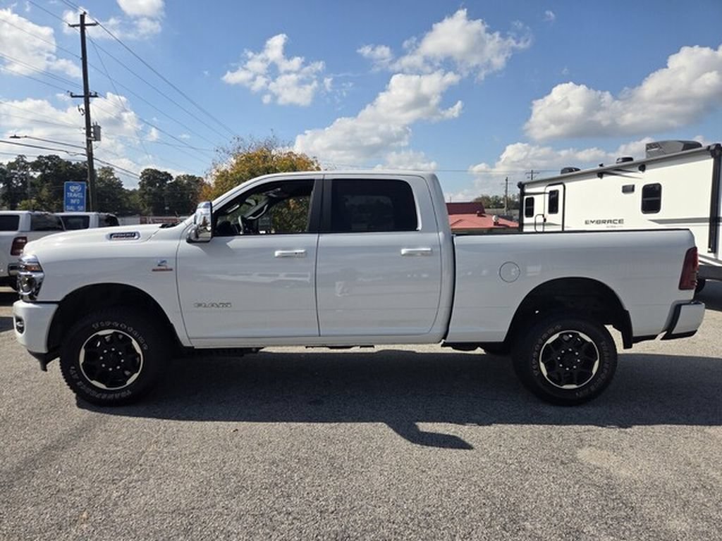 Used 2026 RAM 2500 Laramie AWD/4WD image 2