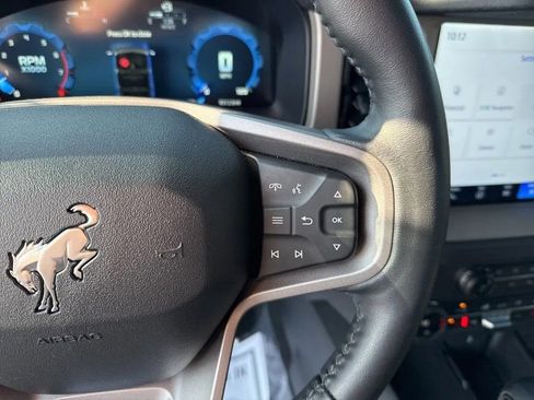 Used 2025 Ford Bronco Outer Banks image 18