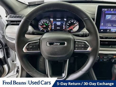 Used 2023 Jeep Compass Limited AWD/4WD image 15