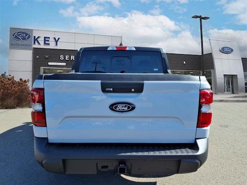 New 2025 Ford Maverick Lariat w/ Black Appearance Package image 4