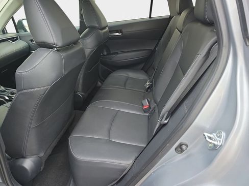 Used 2025 Toyota Corolla Cross XLE AWD/4WD image 16