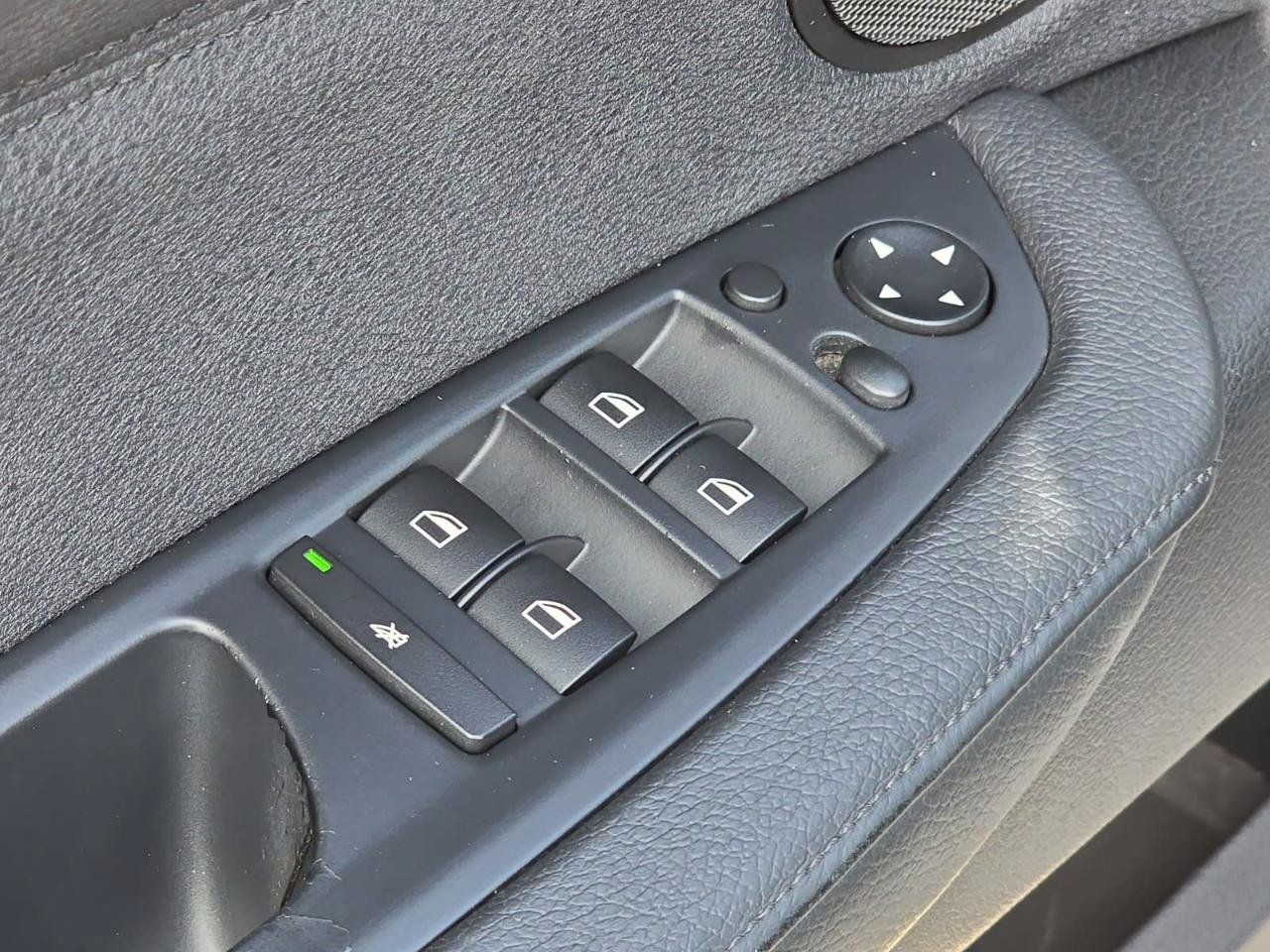 Used 2011 BMW X5 xDrive35d AWD/4WD image 25