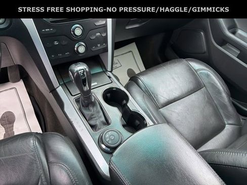 Used 2015 Ford Explorer XLT w/ Equipment Group 202A image 21