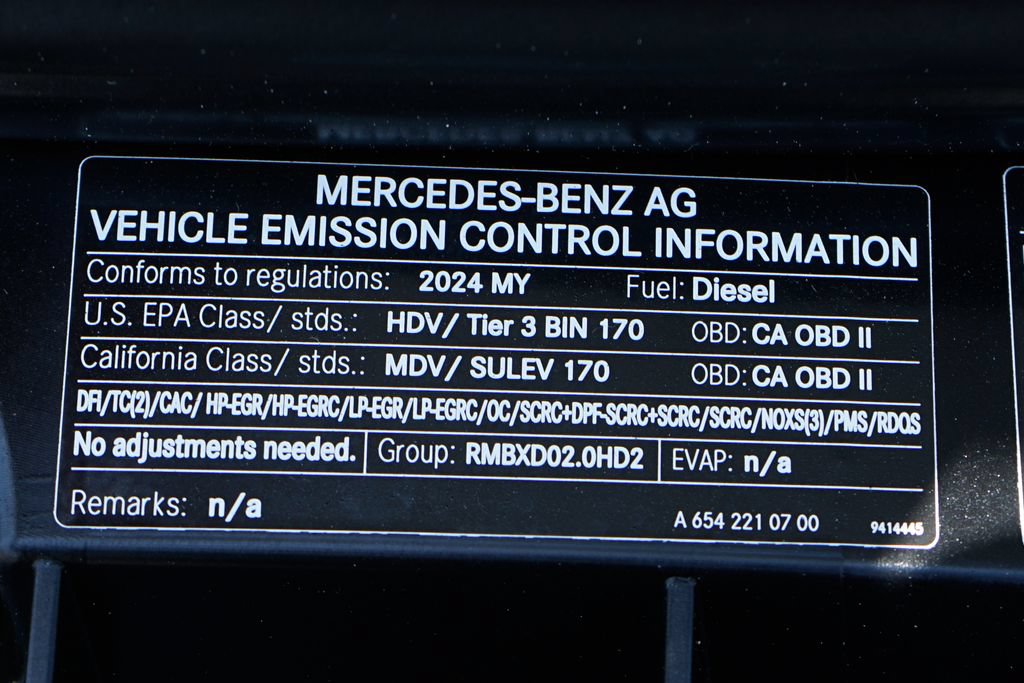 Used 2024 Mercedes-Benz Sprinter 2500 w/ Acoustic Package image 16