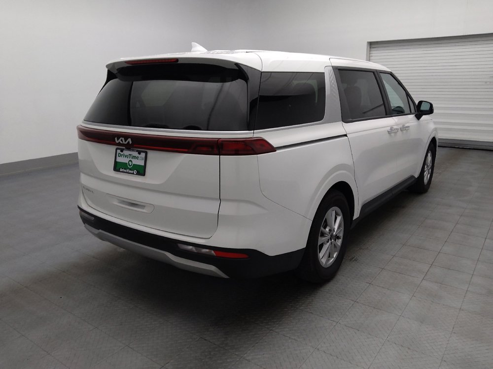 Used 2023 Kia Carnival LX FWD image 9