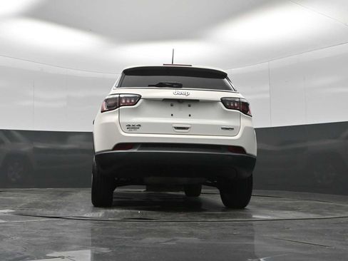 Used 2020 Jeep Compass Latitude AWD/4WD image 24