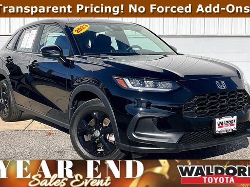 Used 2023 Honda HR-V LX image 1