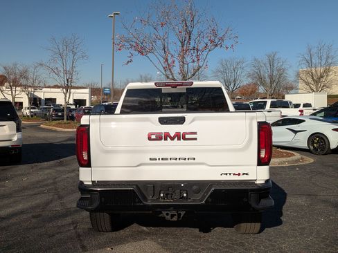 Certified 2024 GMC Sierra 1500 AT4X image 8