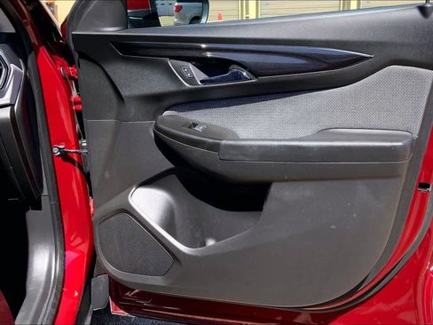 Used 2025 Chevrolet TrailBlazer LT image 23