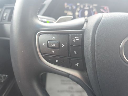 Used 2024 Lexus ES 350 w/ Premium Package image 26