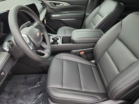 New 2026 Chevrolet Traverse LT w/ Driver Confidence Package image 13