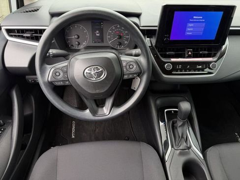 Certified 2025 Toyota Corolla LE image 12