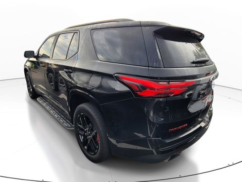 Used 2023 Chevrolet Traverse Premier w/ Redline Edition FWD image 5