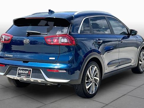 Used 2018 Kia Niro Touring FWD image 12