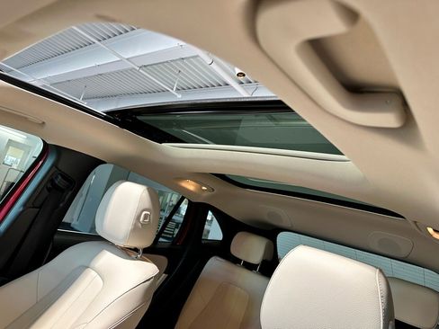 Used 2023 Mercedes-Benz GLA 250 4MATIC image 11