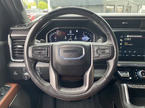 Used 2024 GMC Sierra 1500 Denali Ultimate AWD/4WD image 19
