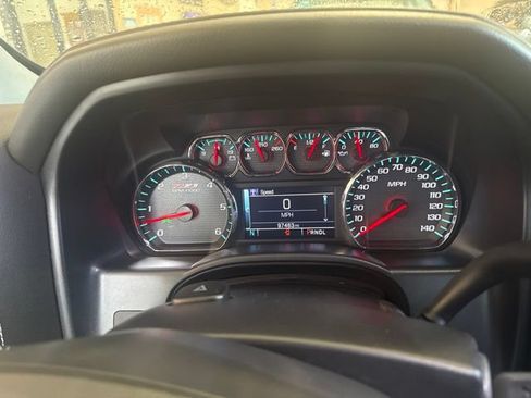 Used 2018 Chevrolet Silverado 1500 LTZ Z71 w/ Midnight Edition AWD/4WD image 4