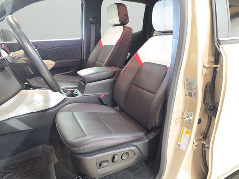 Used 2024 GMC Canyon AT4X image 12