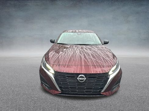 Used 2025 Nissan Altima 2.5 SV FWD image 4
