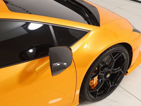 Used 2023 Lamborghini Huracan Tecnica image 73
