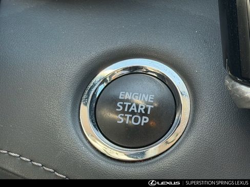 Used 2022 Toyota Highlander Platinum FWD image 19