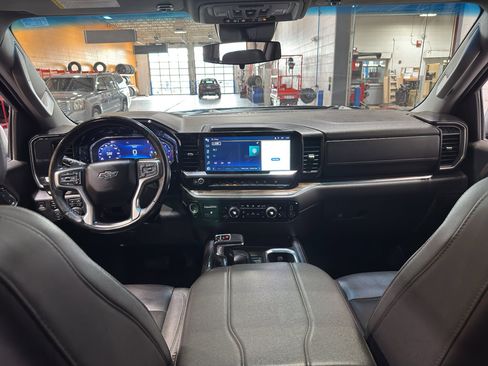 Used 2024 Chevrolet Silverado 1500 RST AWD/4WD image 16