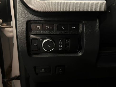 Used 2024 Ford F250 Platinum AWD/4WD image 13