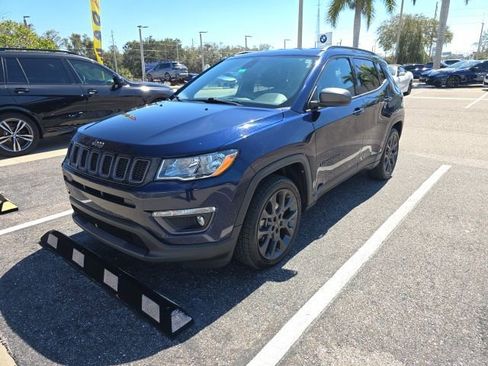 Used 2021 Jeep Compass Latitude image 3