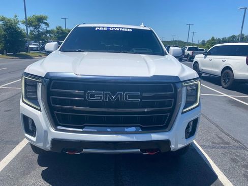Used 2023 GMC Yukon AT4 w/ Technology Package AWD/4WD image 2