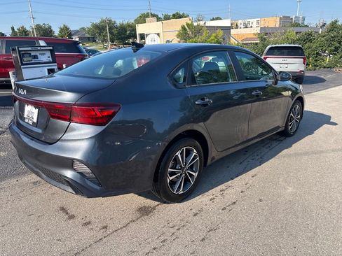 Used 2024 Kia Forte LXS w/ LXS Technology Package FWD image 3