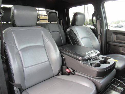 Used 2022 RAM 3500 Tradesman w/ Safety Group image 11