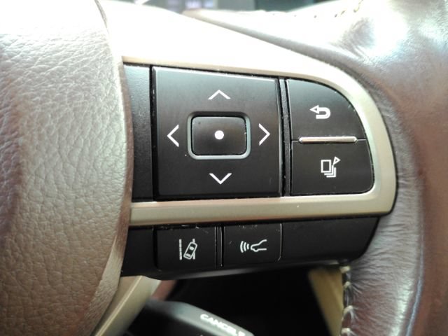 Used 2016 Lexus ES 350 w/ Luxury Package w/Wood Trim FWD image 38