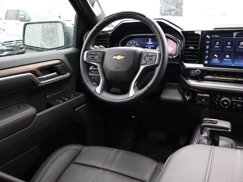 Used 2026 Chevrolet Silverado 1500 High Country AWD/4WD image 15