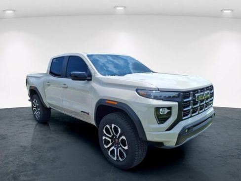 Used 2026 GMC Canyon AT4 w/ Nightfall Essentials Package AWD/4WD image 8