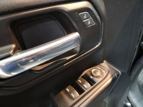 Certified 2022 Chevrolet Silverado 1500 Custom image 17