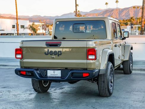 New 2026 Jeep Gladiator Sport image 9