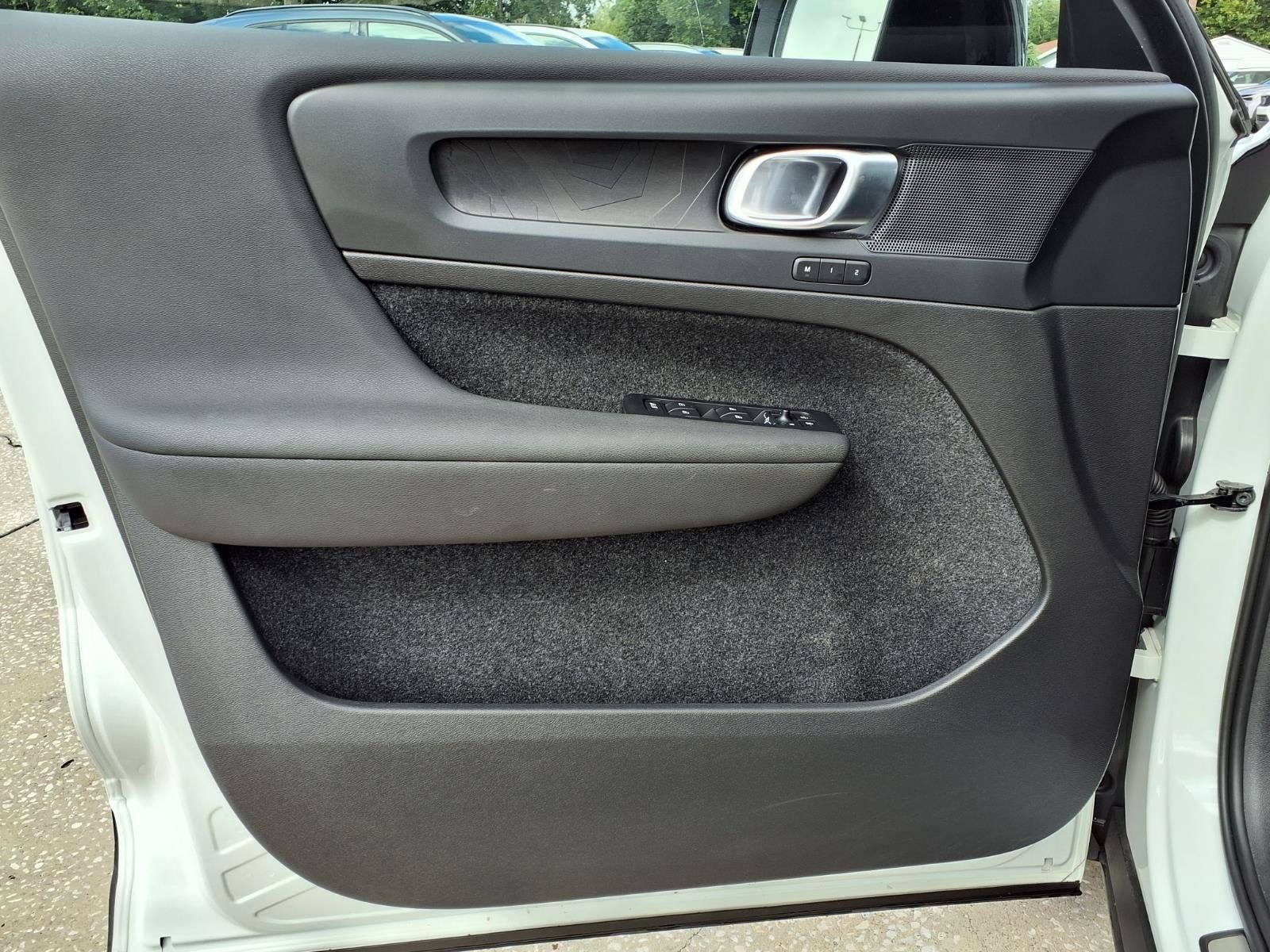 Certified 2023 Volvo C40 P8 Recharge Plus AWD/4WD image 23
