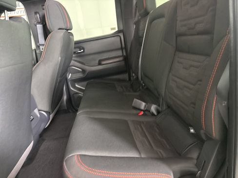 Used 2025 Nissan Frontier PRO-4X AWD/4WD image 21