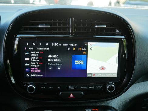 Certified 2024 Kia Soul S FWD image 22