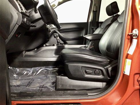 Used 2019 Ford Ranger Lariat w/ Equipment Group 501A Mid image 18