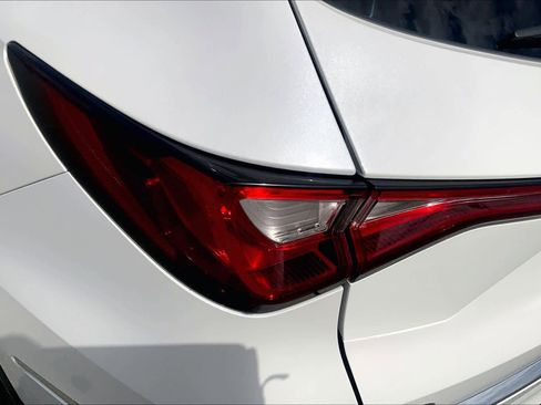 Used 2023 Acura MDX SH-AWD w/ Technology Package image 28