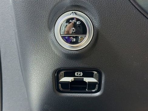 New 2026 Mercedes-Benz CLE 300 4MATIC Coupe image 11