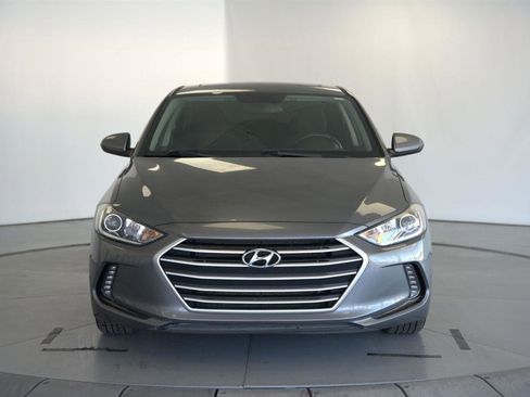 Used 2018 Hyundai Elantra Value Edition w/ Cargo Package FWD image 2