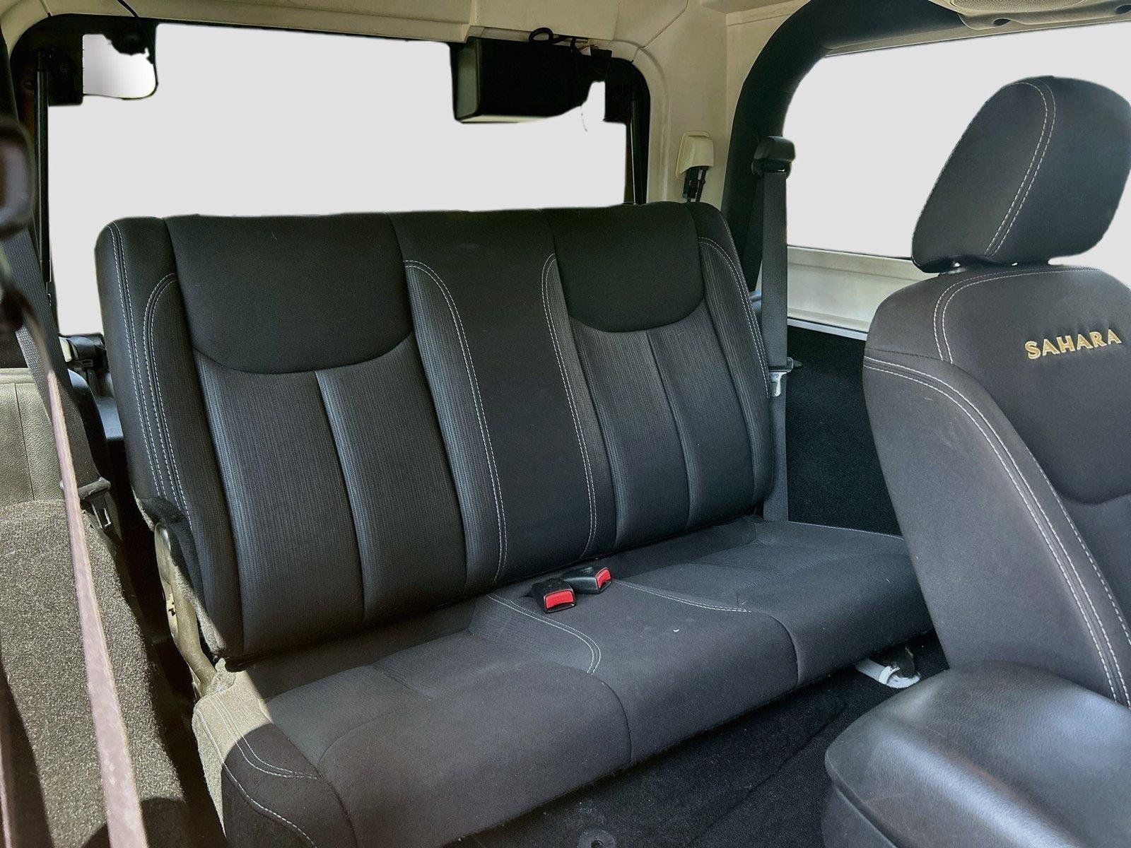 Used 2014 Jeep Wrangler Sahara w/ Connectivity Group AWD/4WD image 20