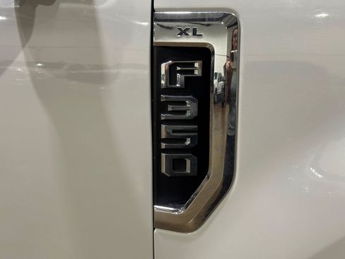 Used 2019 Ford F350 XL w/ Power Equipment Group AWD/4WD image 15