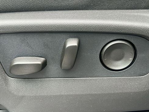 New 2026 GMC Sierra 1500 SLE AWD/4WD image 11