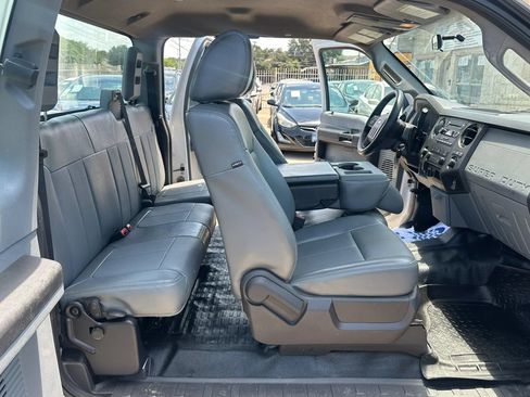 Used 2013 Ford F250 XL w/ PWR Equipment Group AWD/4WD image 7