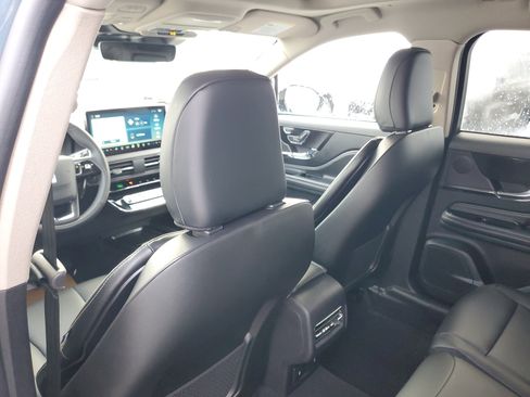 New 2026 Lincoln Corsair Premiere image 26